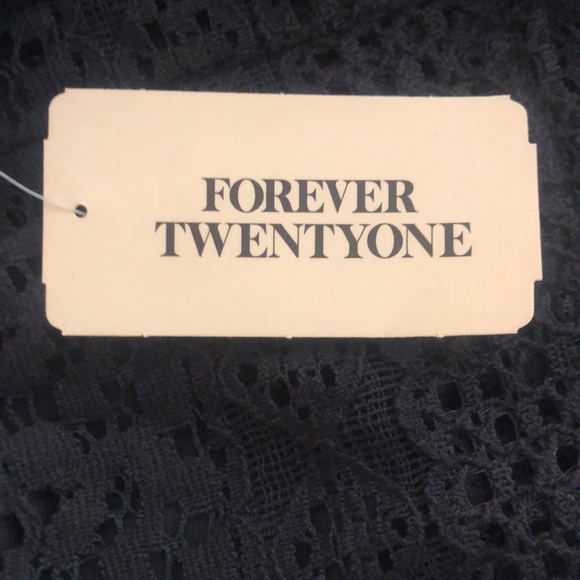 NEW WITH TAGS Forever 21 Lace Tiered Skirt Zip-back with eye-hook. Navy Sz Small - Picture 9 of 13